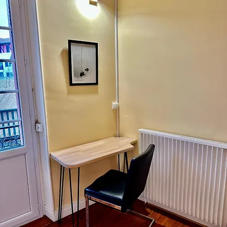 Plein Centre, Lumineux Et Spacieux *