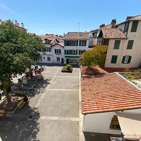 Plein Centre, Lumineux Et Spacieux *